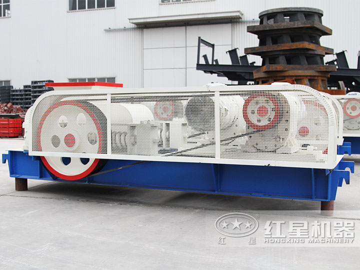 對輥式碎石機，結(jié)構(gòu)簡單應(yīng)用廣泛