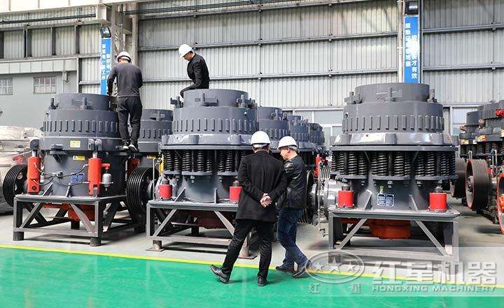 全液壓圓錐破碎機，實現(xiàn)自動清腔功能與遠程控制